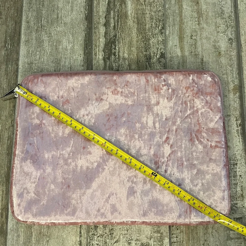 Neutrogena Velvet Laptop Sleeve - 17 in.